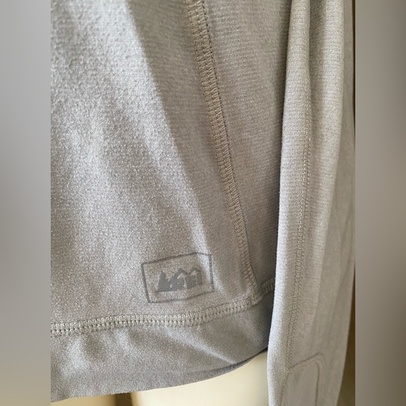Rei Co-op Women's Lightweight Base Layer Half-Zip Top Gray M - Picture 15 of 16